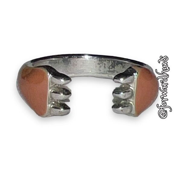 Bundle Sale 3 for $15 | Enamel Bear Claw Ring | Size 7.5 - Picture 1 of 8